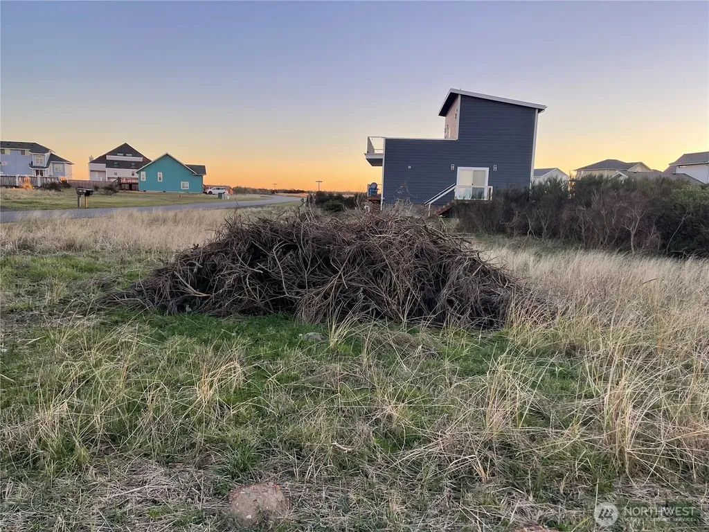 1471 Trade Wind Avenue SW Ocean Shores WA 98569