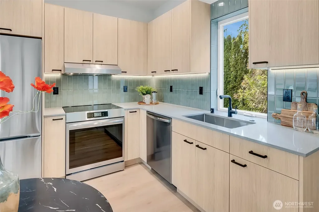 4409 S Holly Street Seattle WA 98118