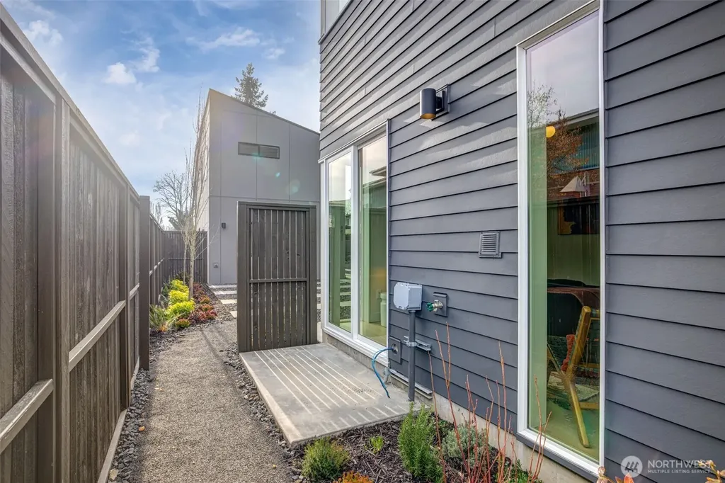 4409 S Holly Street Seattle WA 98118