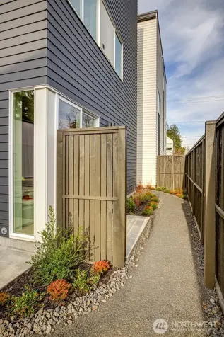 4409 S Holly Street Seattle WA 98118