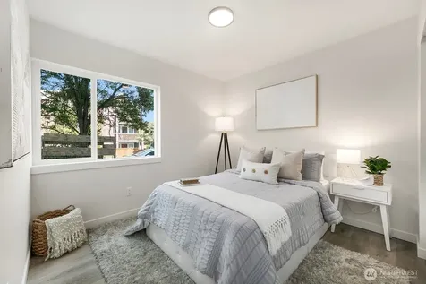 2017 W Bertona Seattle WA 98199