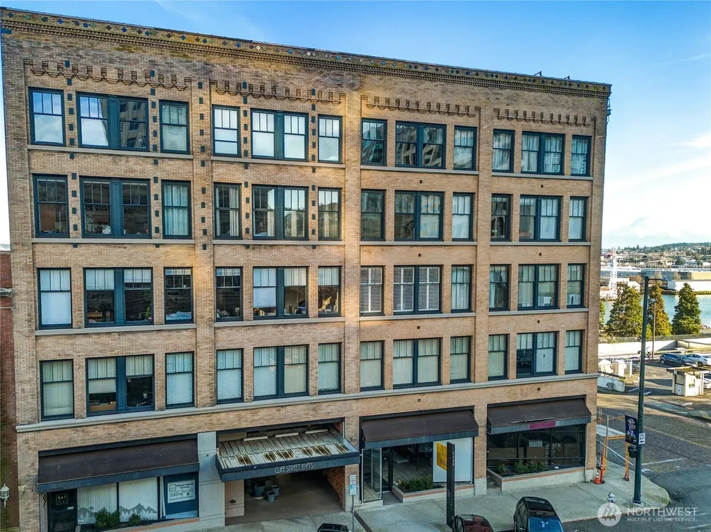 1120 Cliff Avenue Tacoma WA 98402