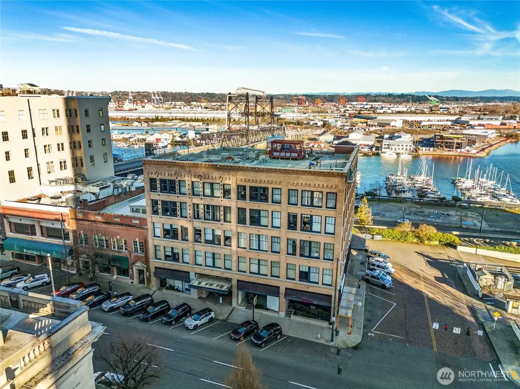 1120 Cliff Avenue Tacoma WA 98402