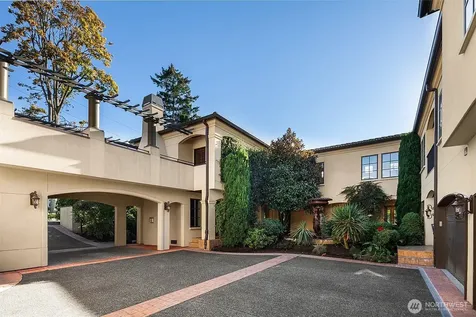 802 16th Avenue W Kirkland WA 98033