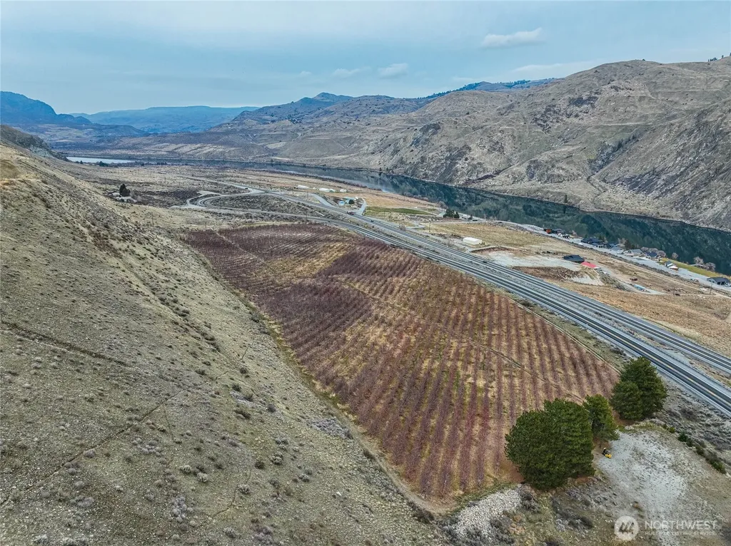 0 Us Hwy 97a Chelan WA 98816