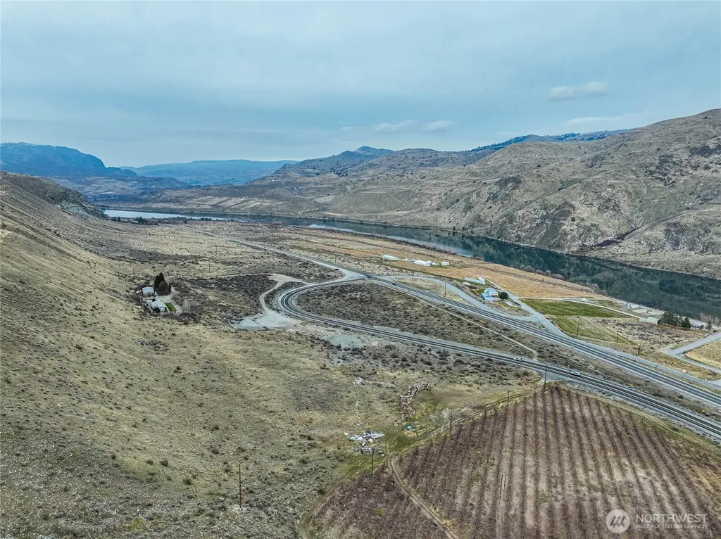 0 Us Hwy 97a Chelan WA 98816