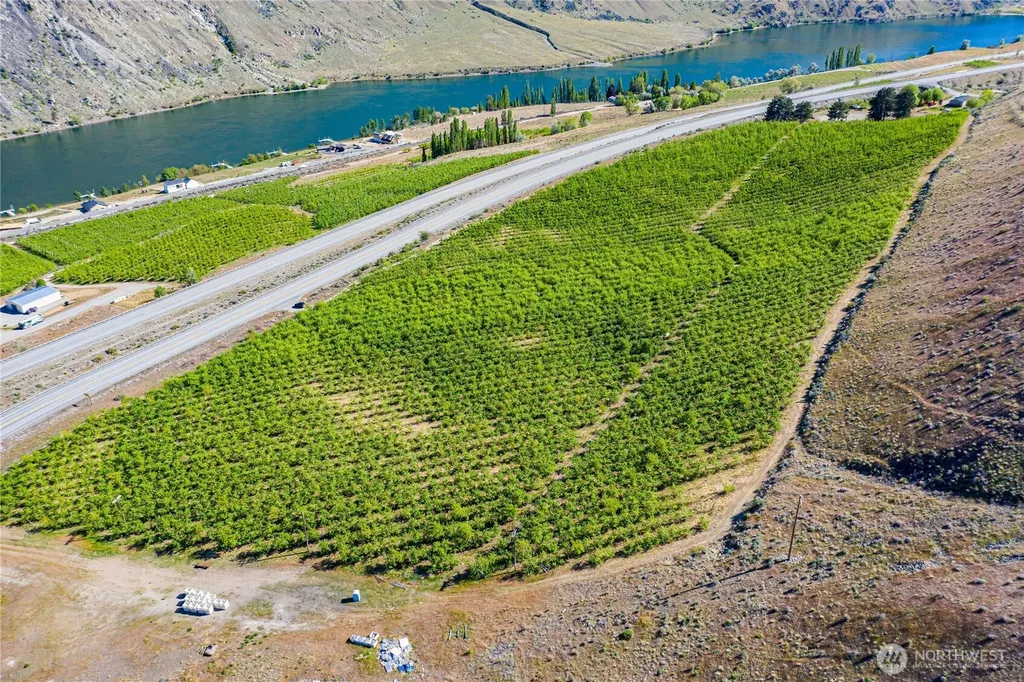0 Us Hwy 97a Chelan WA 98816