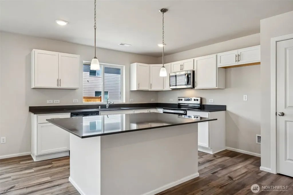 9840 Ferns Loop SE Yelm WA 98597