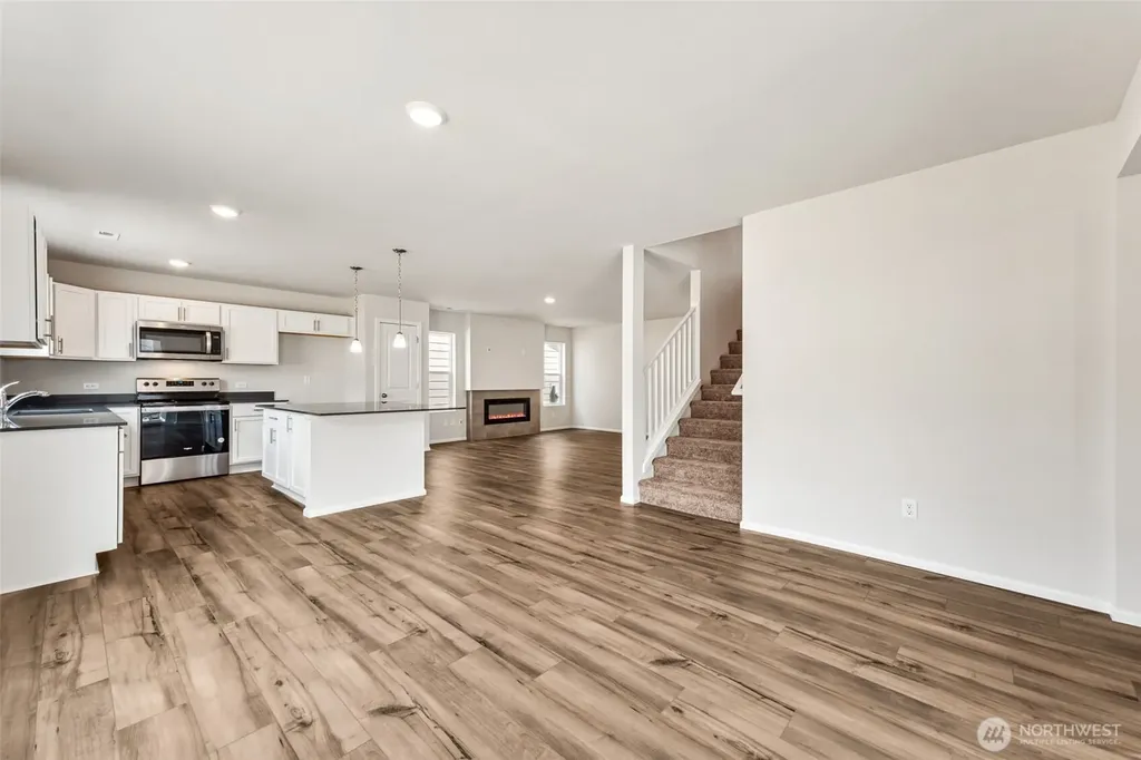 9840 Ferns Loop SE Yelm WA 98597