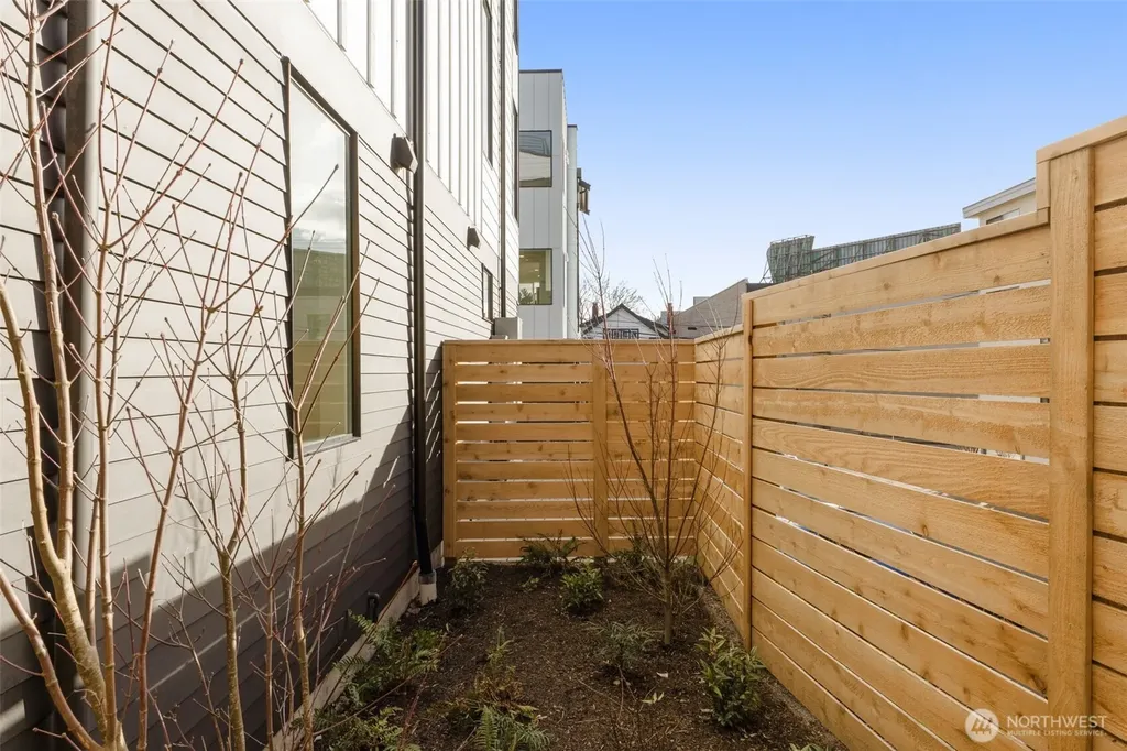 1014 NE 70th Street Seattle WA 98115