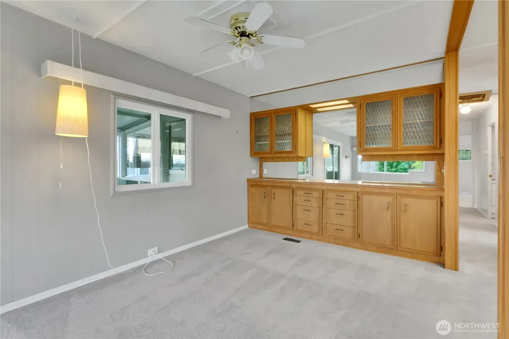 3230 Bow Lake Drive Seatac WA 98188