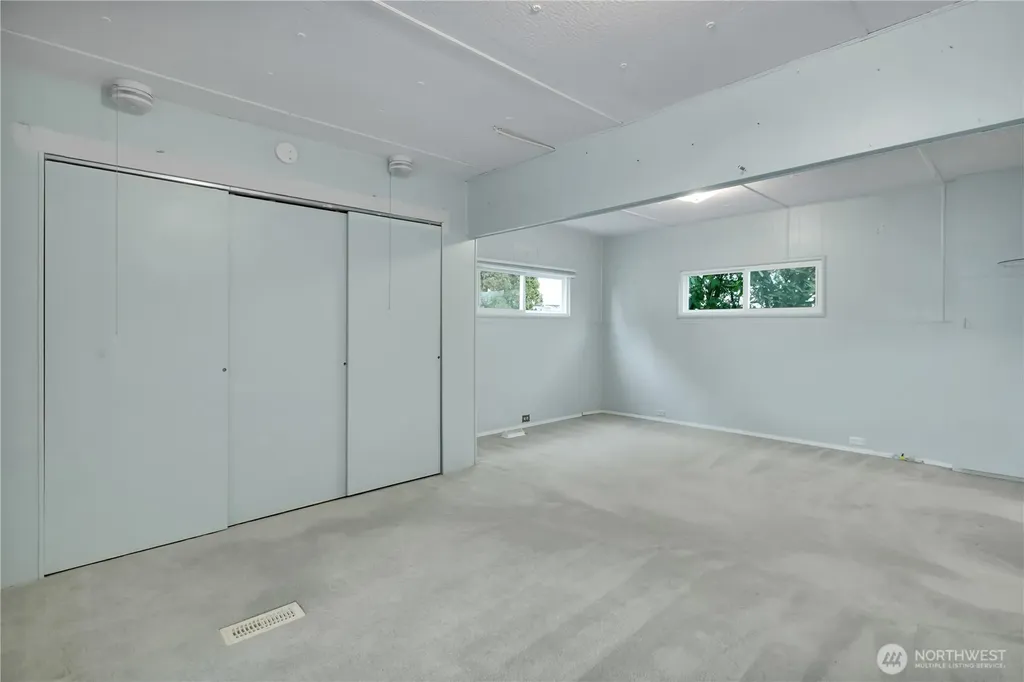 3230 Bow Lake Drive Seatac WA 98188