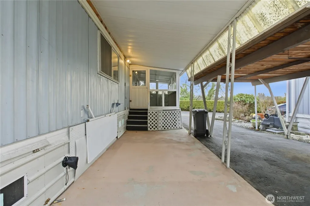 3230 Bow Lake Drive Seatac WA 98188