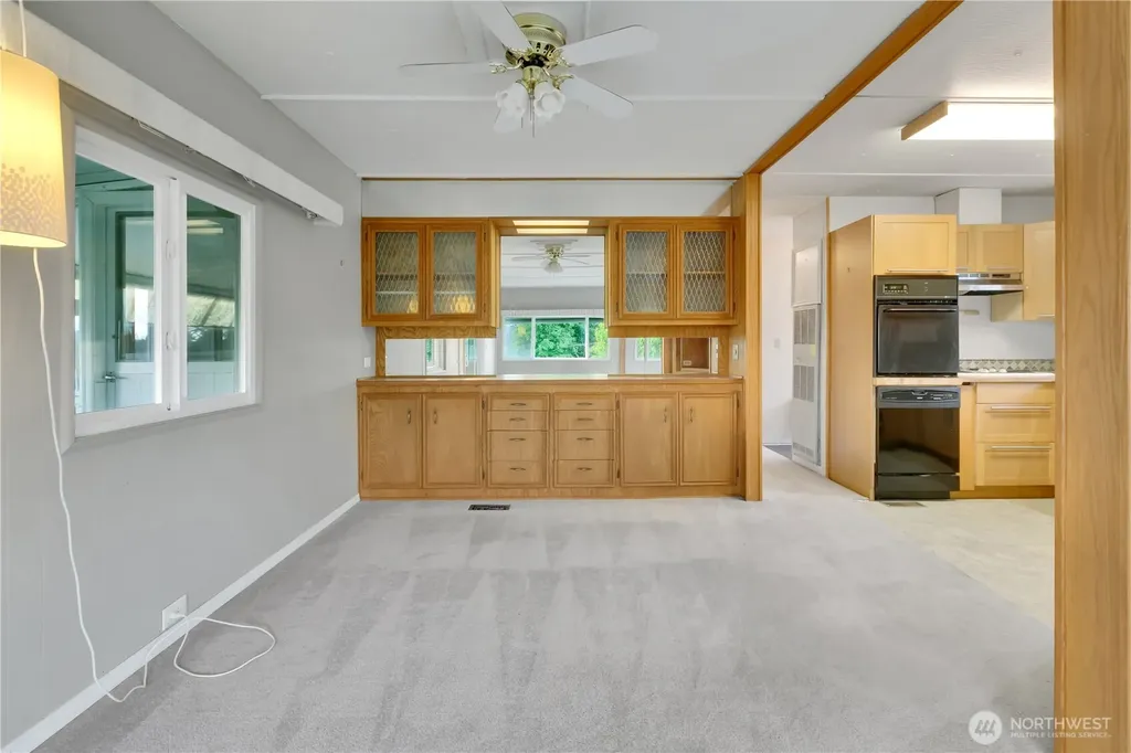 3230 Bow Lake Drive Seatac WA 98188