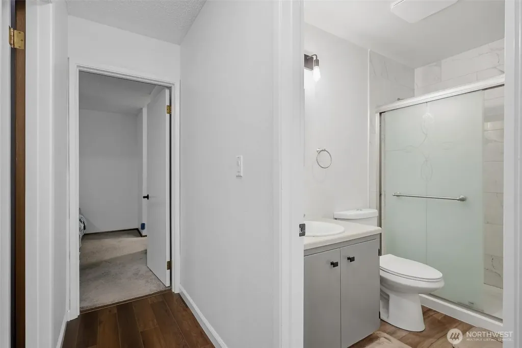 10457 Des Moines Memorial Drive S Seattle WA 98168