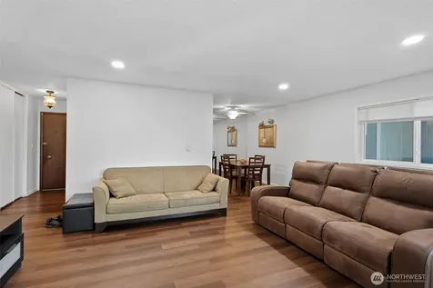 10457 Des Moines Memorial Drive S Seattle WA 98168