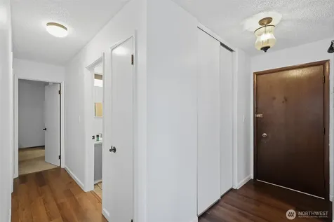 10457 Des Moines Memorial Drive S Seattle WA 98168