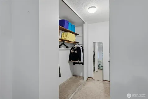 10457 Des Moines Memorial Drive S Seattle WA 98168