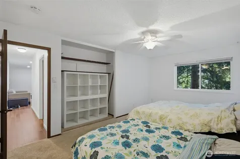 10457 Des Moines Memorial Drive S Seattle WA 98168