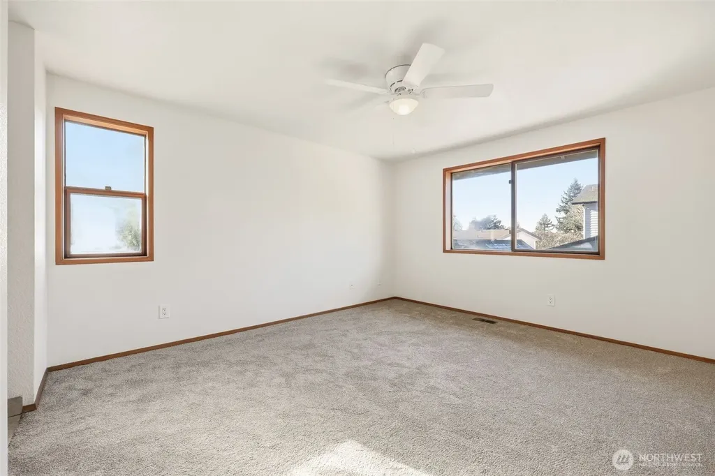 15931 22nd Avenue SW Burien WA 98166