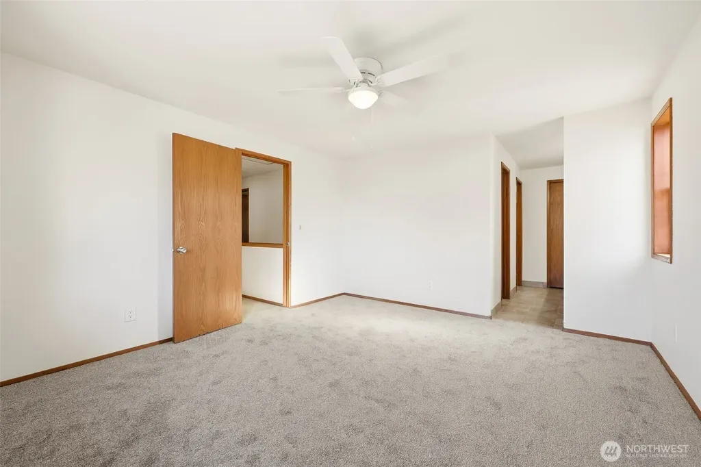 15931 22nd Avenue SW Burien WA 98166