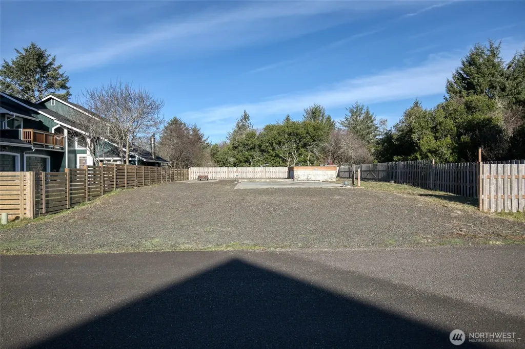 834 Whale Court SW Ocean Shores WA 98569