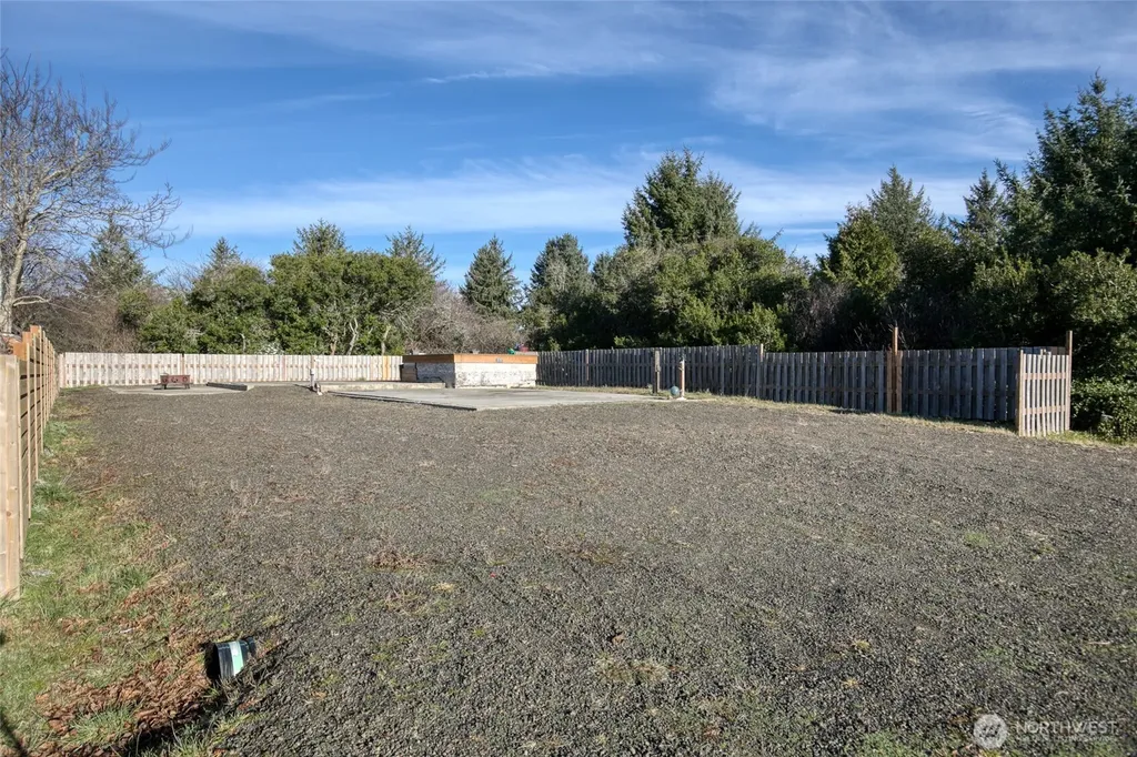 834 Whale Court SW Ocean Shores WA 98569