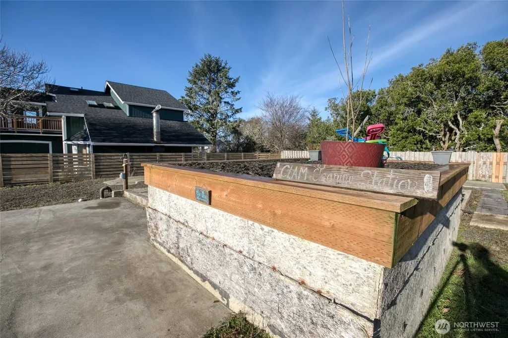 834 Whale Court SW Ocean Shores WA 98569