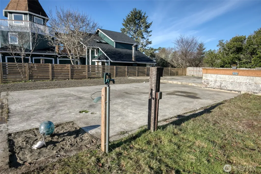 834 Whale Court SW Ocean Shores WA 98569