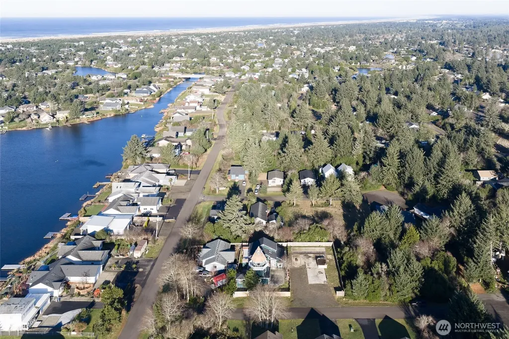834 Whale Court SW Ocean Shores WA 98569
