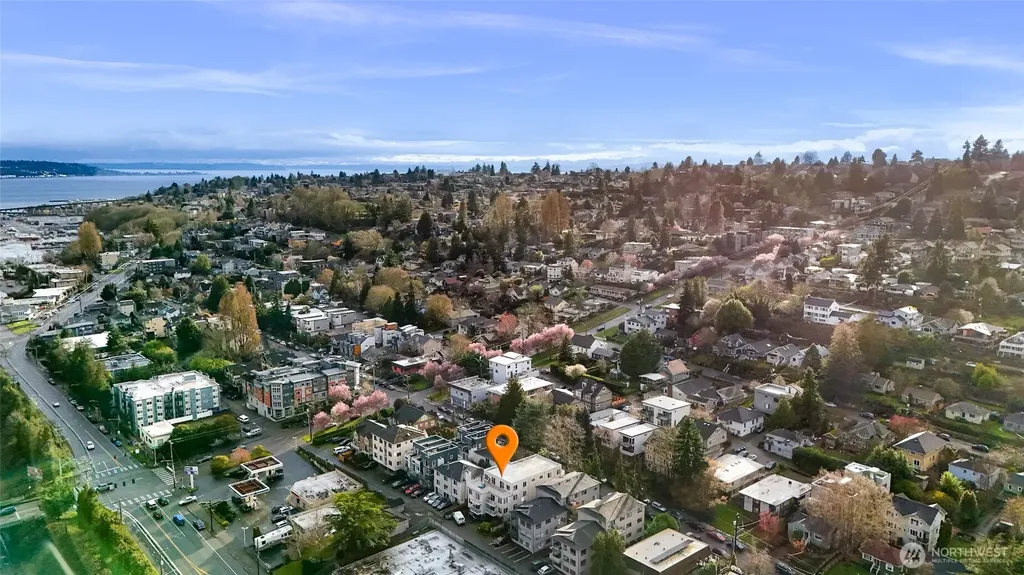 3228 21st Avenue W Seattle WA 98199