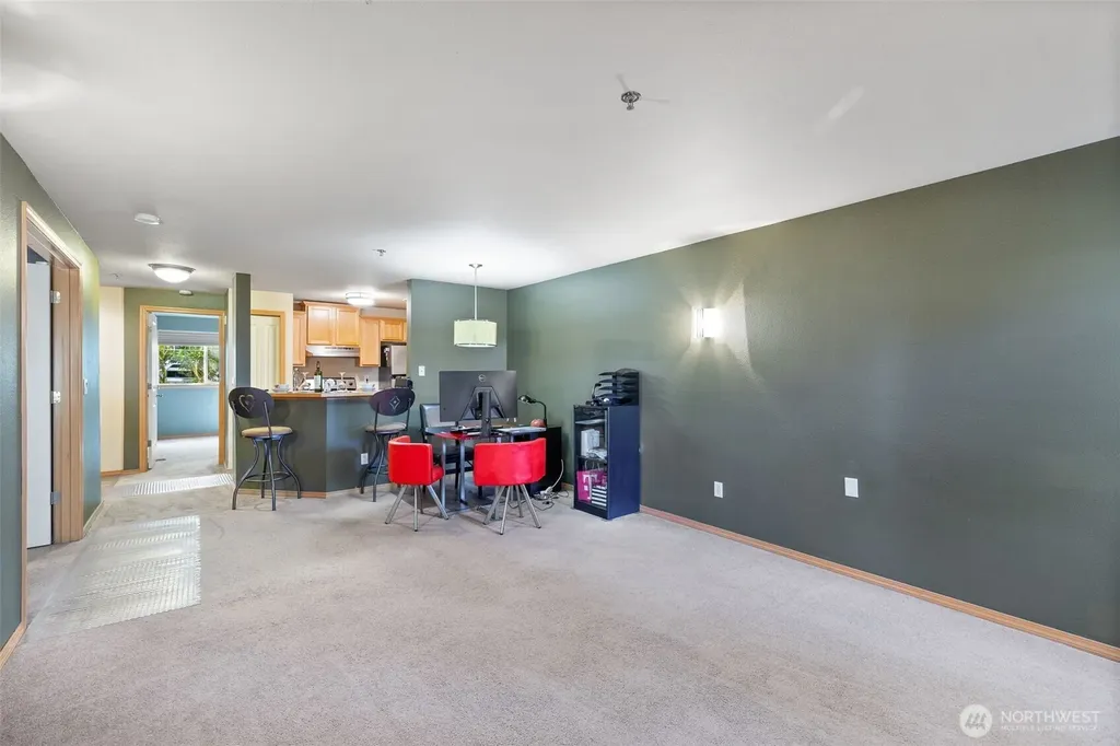 11527 Highway 99 Everett WA 98204