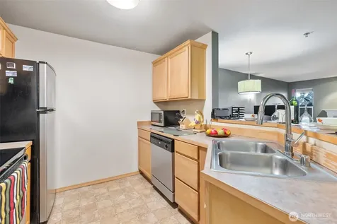 11527 Highway 99 Everett WA 98204