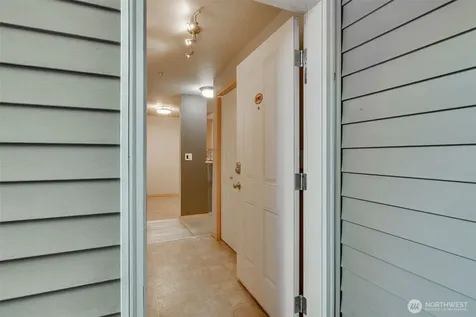 11527 Highway 99 Everett WA 98204