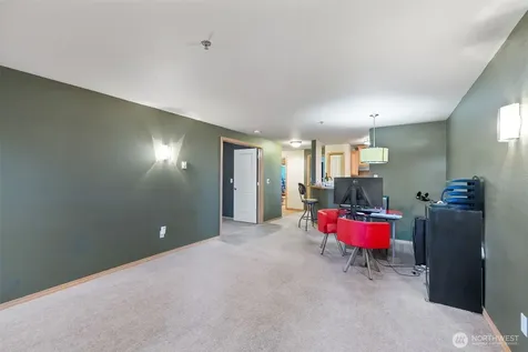 11527 Highway 99 Everett WA 98204