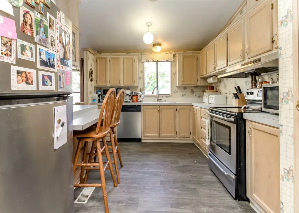2611 S 288th Street Federal Way WA 98003
