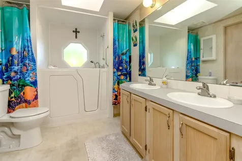 2611 S 288th Street Federal Way WA 98003