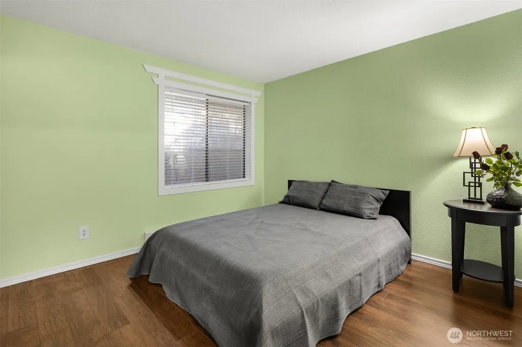 3024 NE 143rd Street Seattle WA 98125