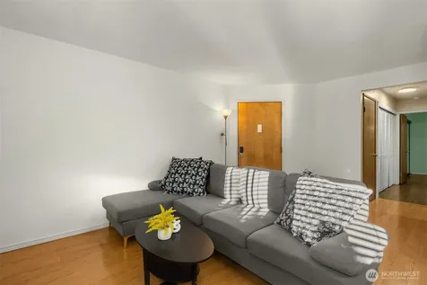3024 NE 143rd Street Seattle WA 98125