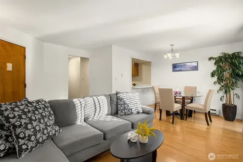 3024 NE 143rd Street Seattle WA 98125