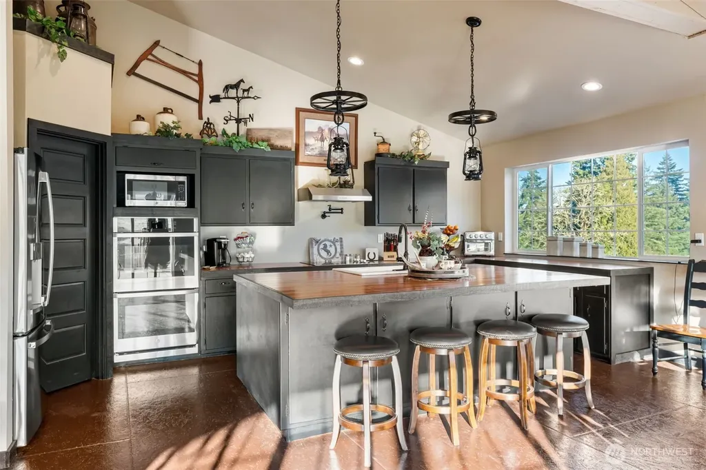 120 Gold Creek Place Chehalis WA 98532