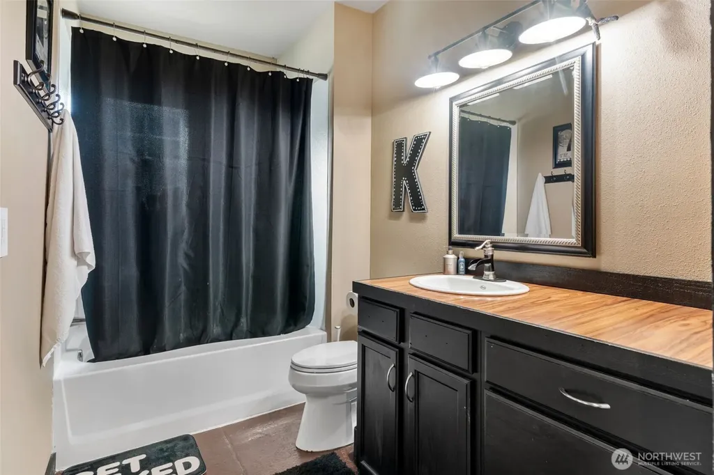 120 Gold Creek Place Chehalis WA 98532