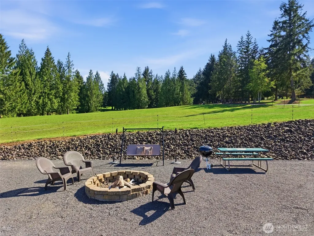 120 Gold Creek Place Chehalis WA 98532