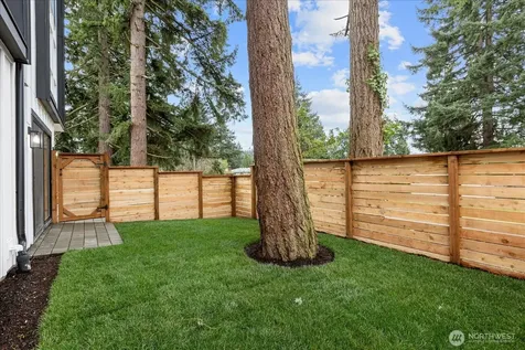 14308 Roslyn Place N Seattle WA 98133