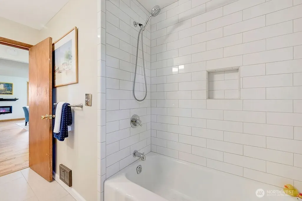 1106 Madison Street Port Townsend WA 98368