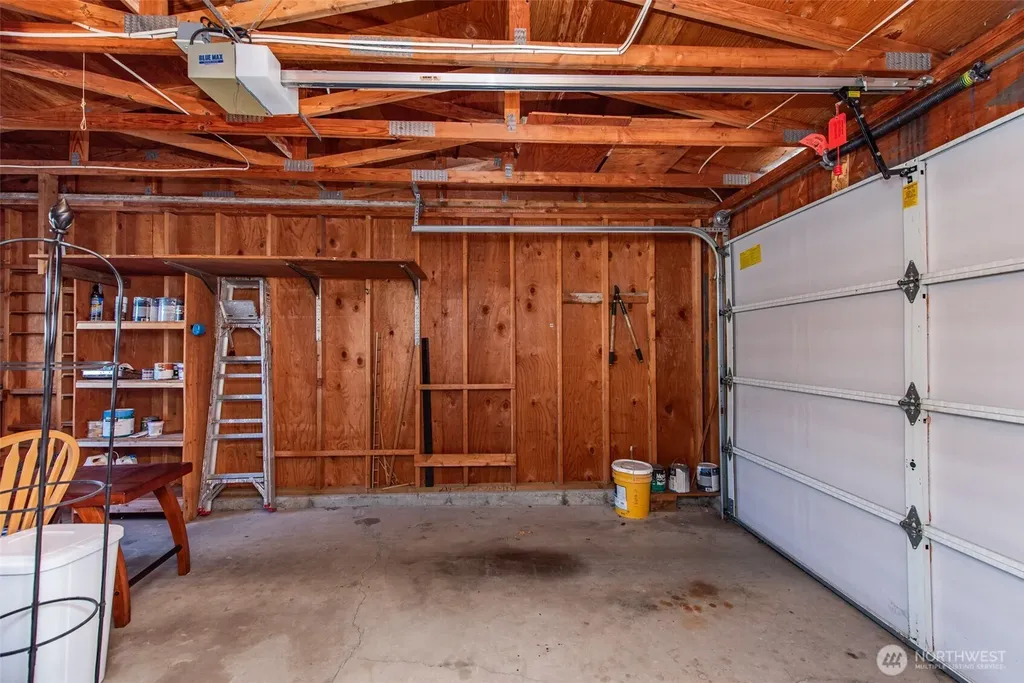 628 N 7th Avenue Sequim WA 98382