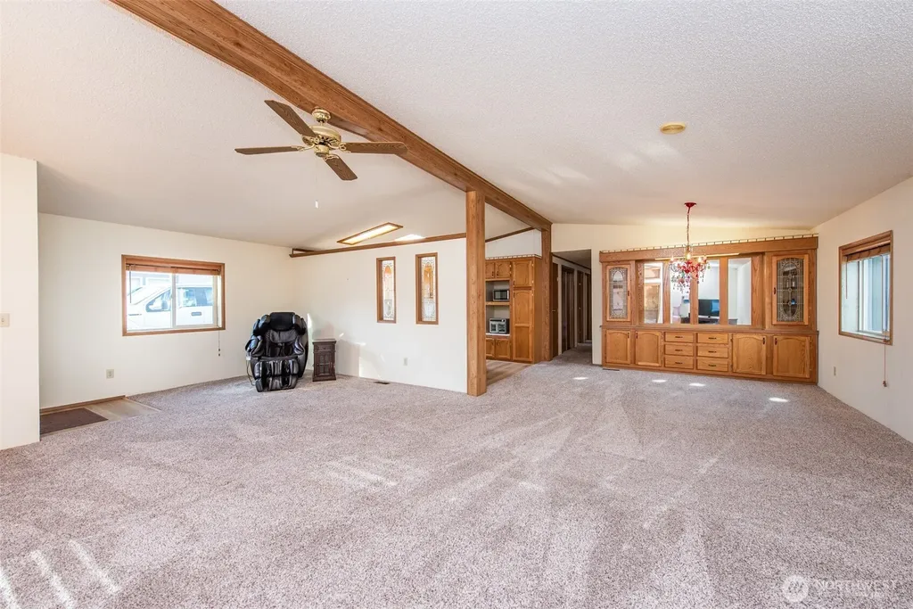 628 N 7th Avenue Sequim WA 98382