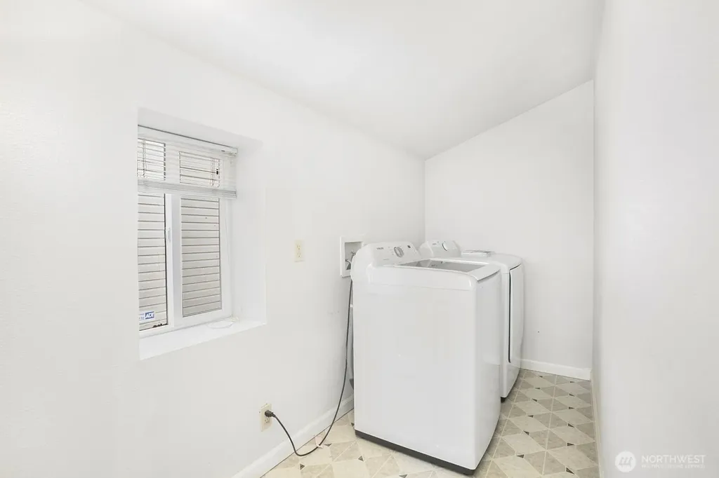 4205 34th Avenue S Seattle WA 98118