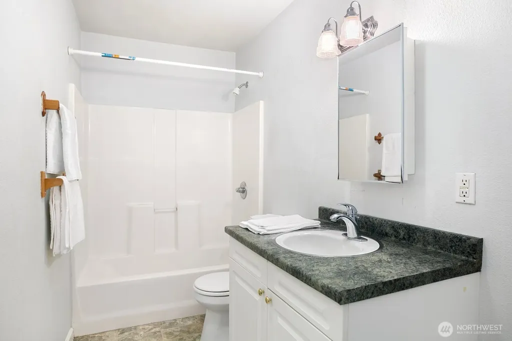 4205 34th Avenue S Seattle WA 98118