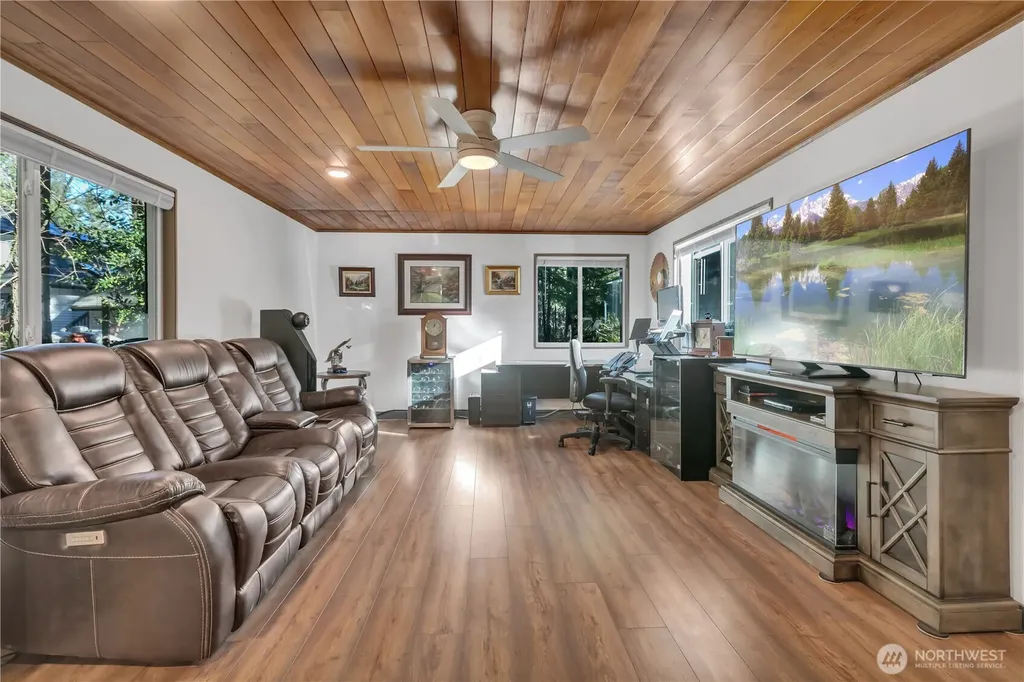 27405 304 Avenue SE Ravensdale WA 98051